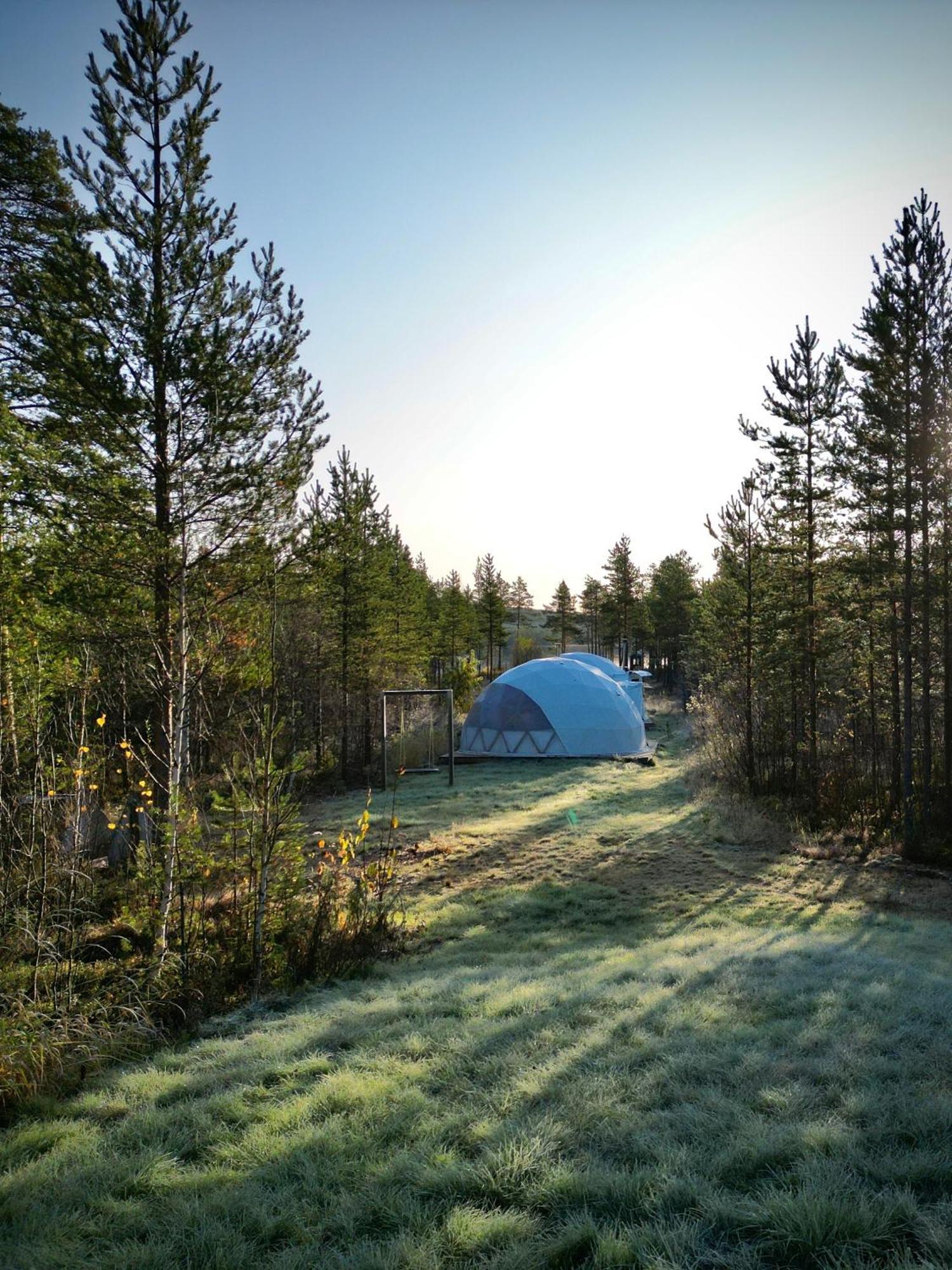 Aurora Igloo Fireplace-Heated Tents In A Secret Forest With Private Jacuzzi And Shared Sauna Bathroom And Dog Friendly Rovaniemi Kültér fotó